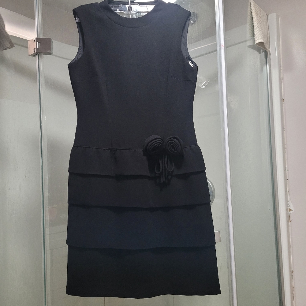 Size 4 Classic 3 tier LBD